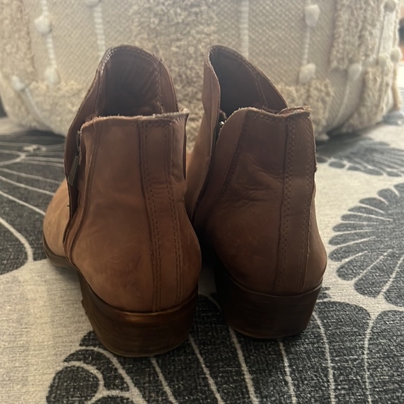 Lucky brand booties in a brown/nutmeg perfectly warn in and still look fabulous - Picture 3 of 4